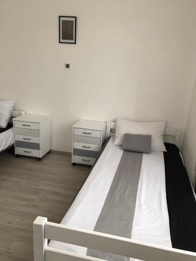 Mija Apartman S Vinnym Sklipkem, Zahradou A Grilem Kájov Екстериор снимка