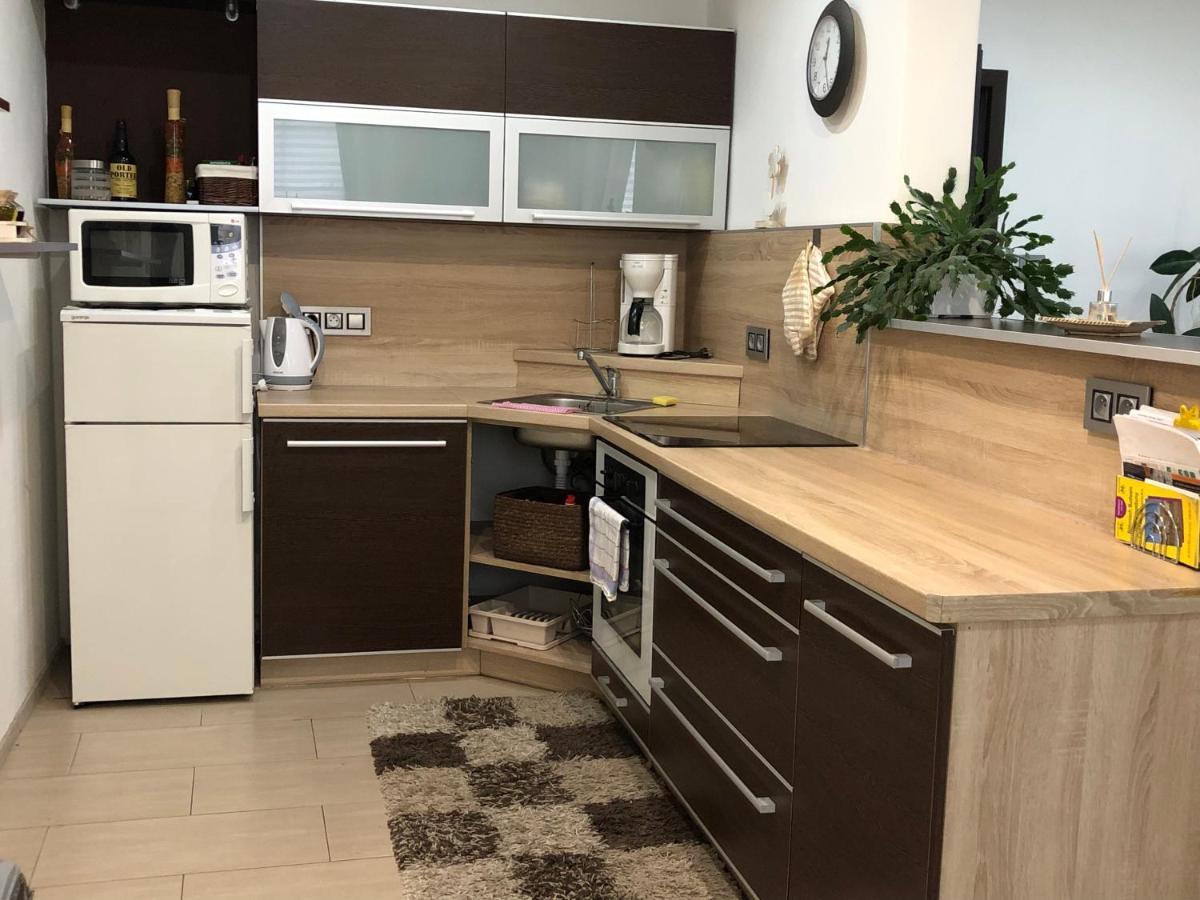 Mija Apartman S Vinnym Sklipkem, Zahradou A Grilem Kájov Екстериор снимка