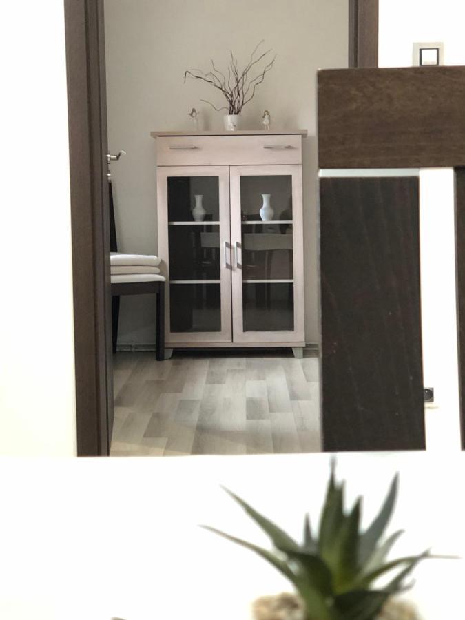 Mija Apartman S Vinnym Sklipkem, Zahradou A Grilem Kájov Екстериор снимка