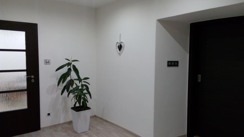 Mija Apartman S Vinnym Sklipkem, Zahradou A Grilem Kájov Екстериор снимка